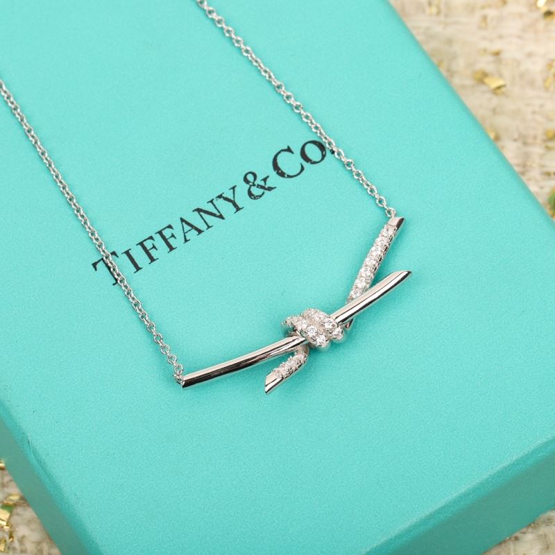 T*f*ny necklaces